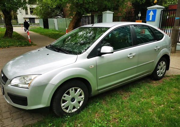 Ford Focus cena 7500 przebieg: 252000, rok produkcji 2007 z Warszawa małe 37